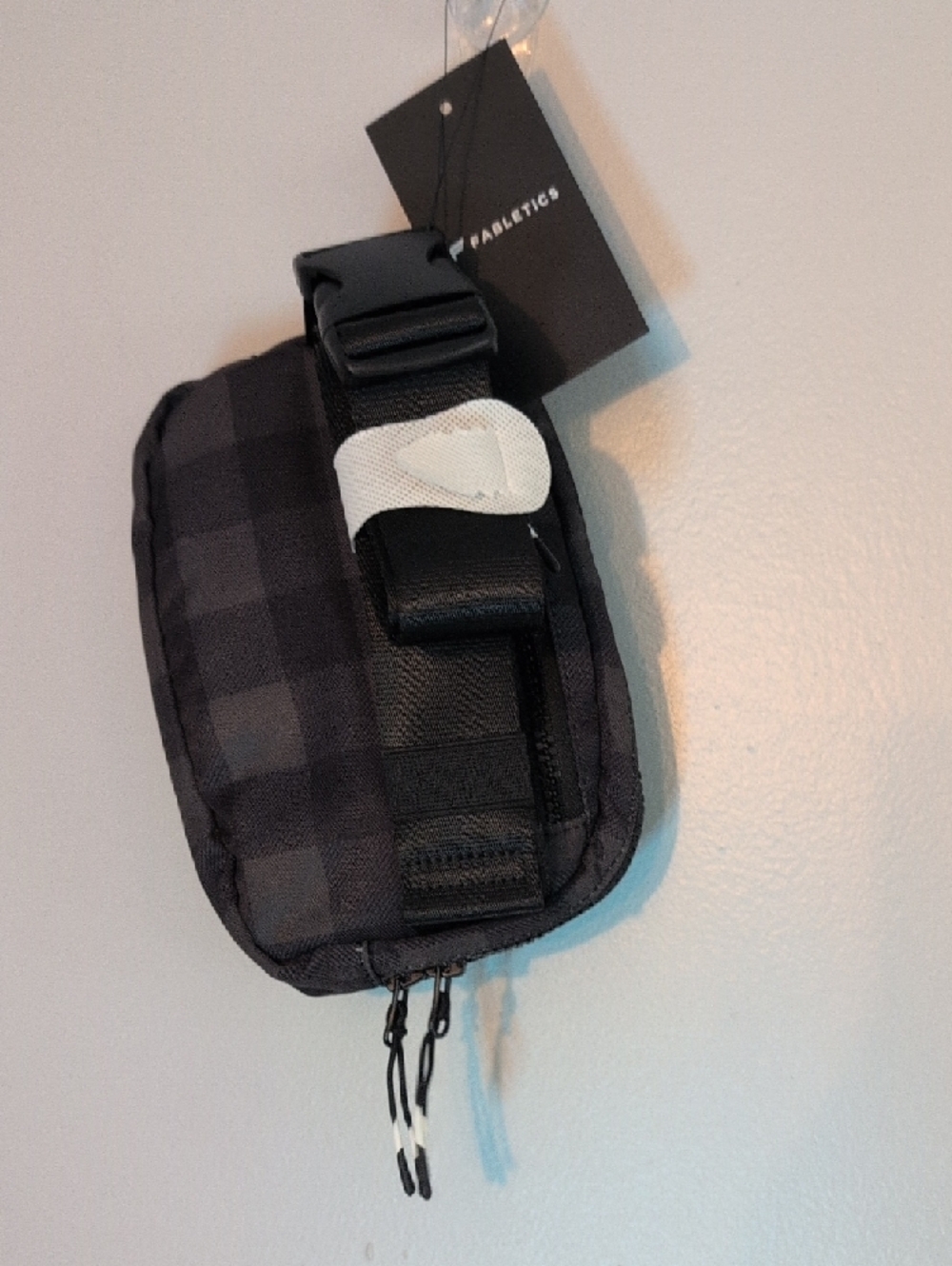 Fabletics Black Checkered Toiletry Pouch - Picture 2 of 3